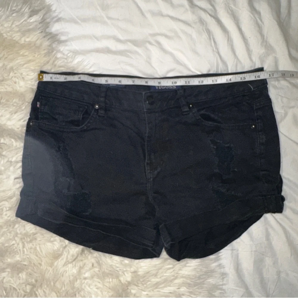 Vigoss | The Jagger Distressed Black Denim Shorts Mid Rise Cuffed Hem Size 31